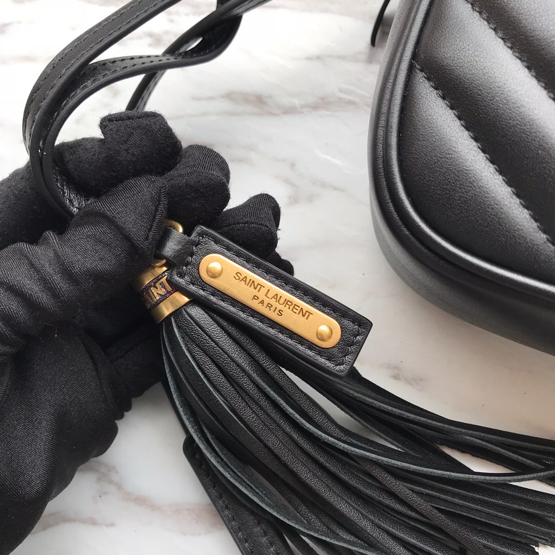 Saint Laurent Lou Matelassé Leather Camera Bag(23x16x6cm) - FashionPlug