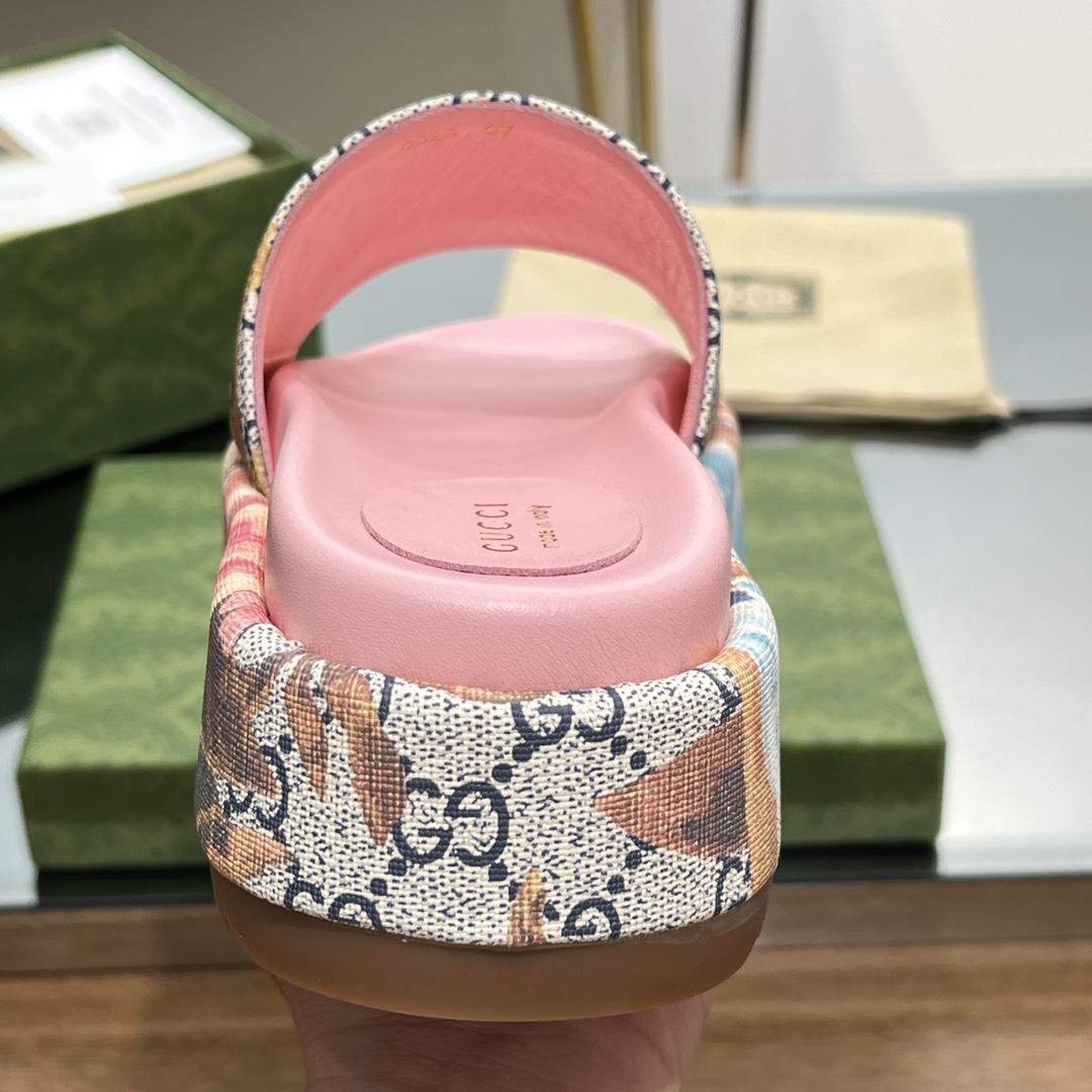 Gucci Women's Flora Sandal - FashionPlug