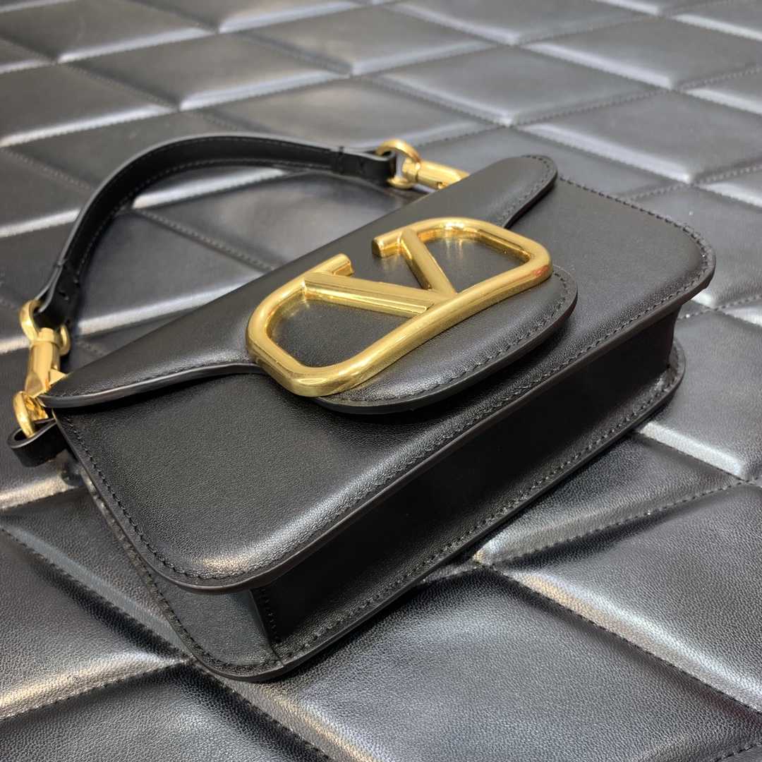Valenti Locò Small Shoulder Bag In Calfskin - FashionPlug