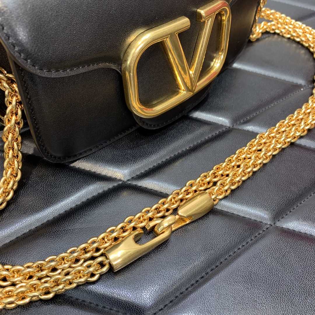 Valenti Locò Small Shoulder Bag In Calfskin - FashionPlug