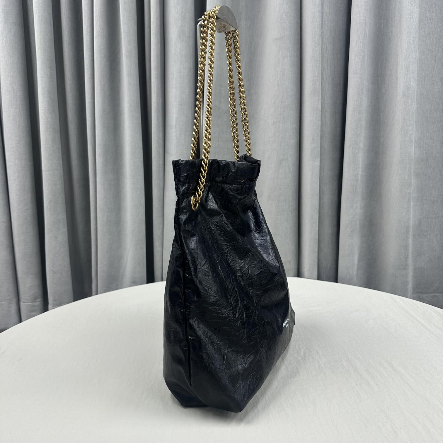 Balenciaga Women's Crush Medium Tote Bag In Black(39-46-14cm) - FashionPlug