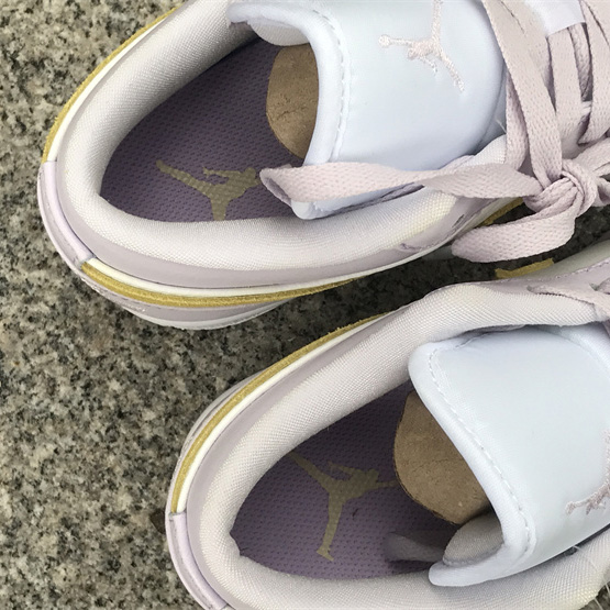 Air Jordan 1 Low Sneaker    DC0774-501  - FashionPlug