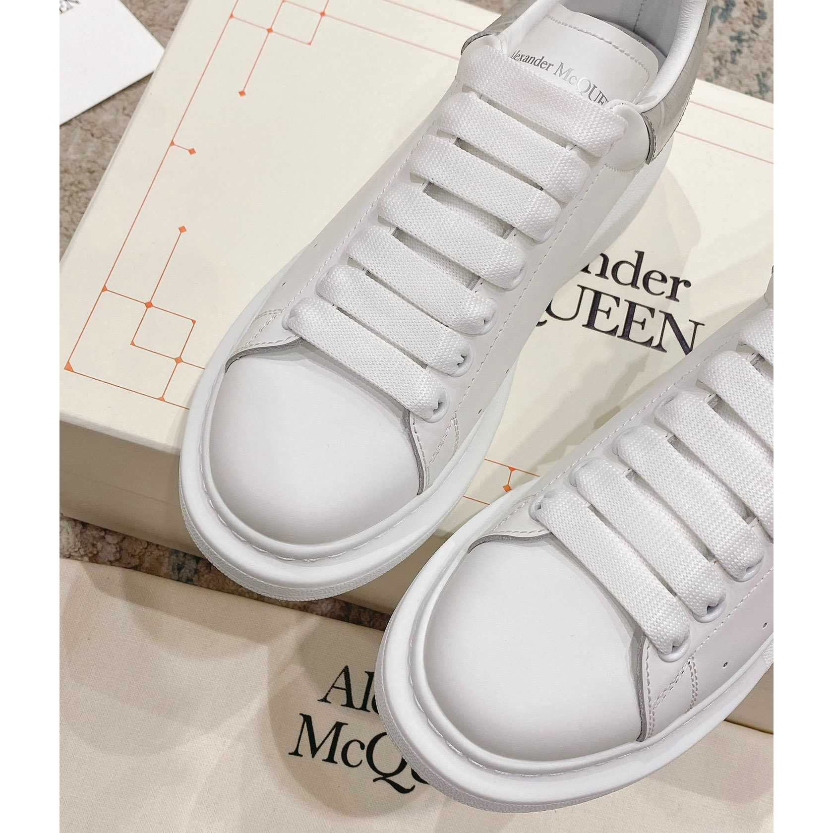 Alexander Mqueen Oversized Sneaker In White/Grey - FashionPlug