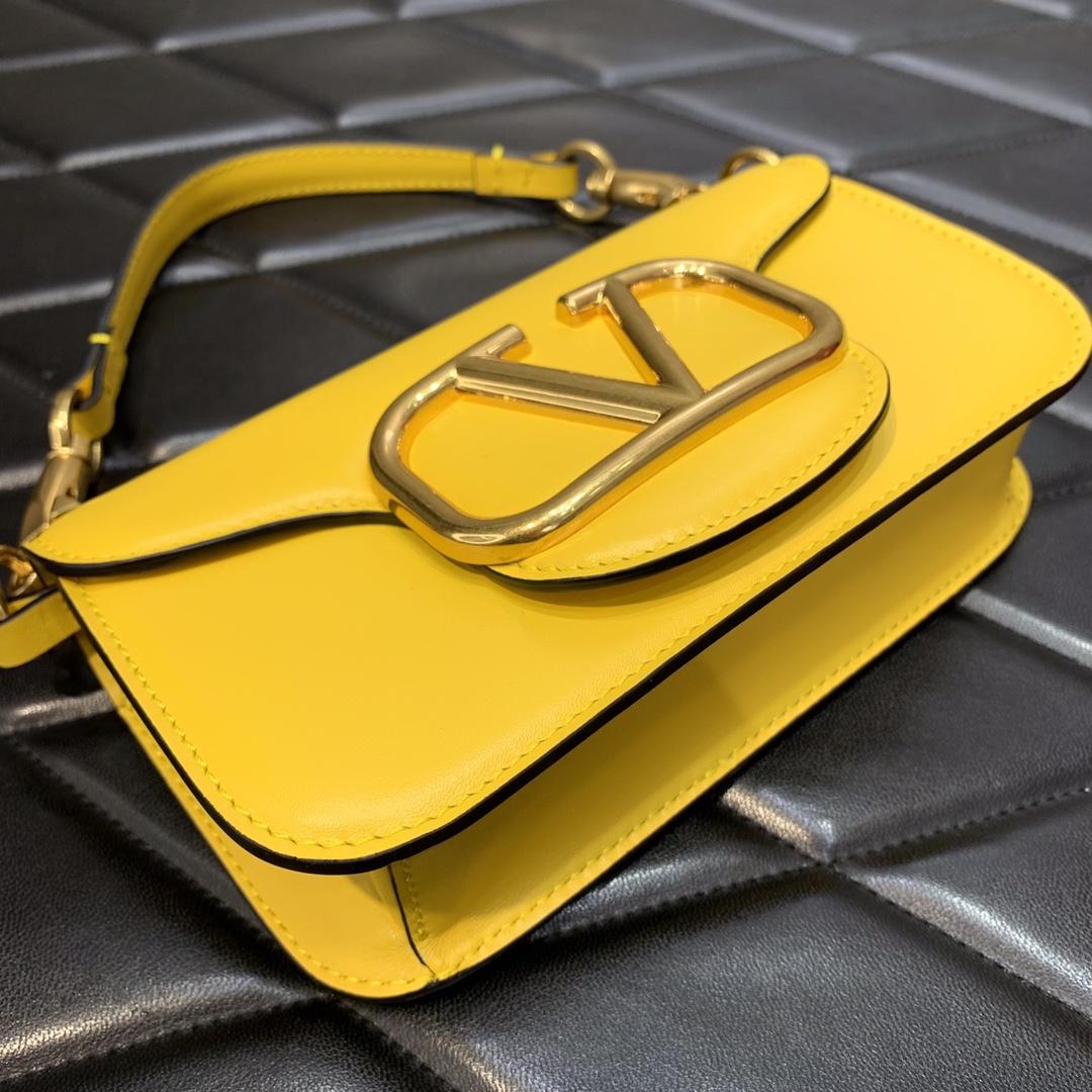 Valenti Locò Small Shoulder Bag In Calfskin - FashionPlug