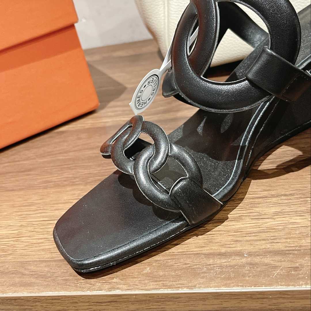 Hermes Figari 55 Sandal - FashionPlug
