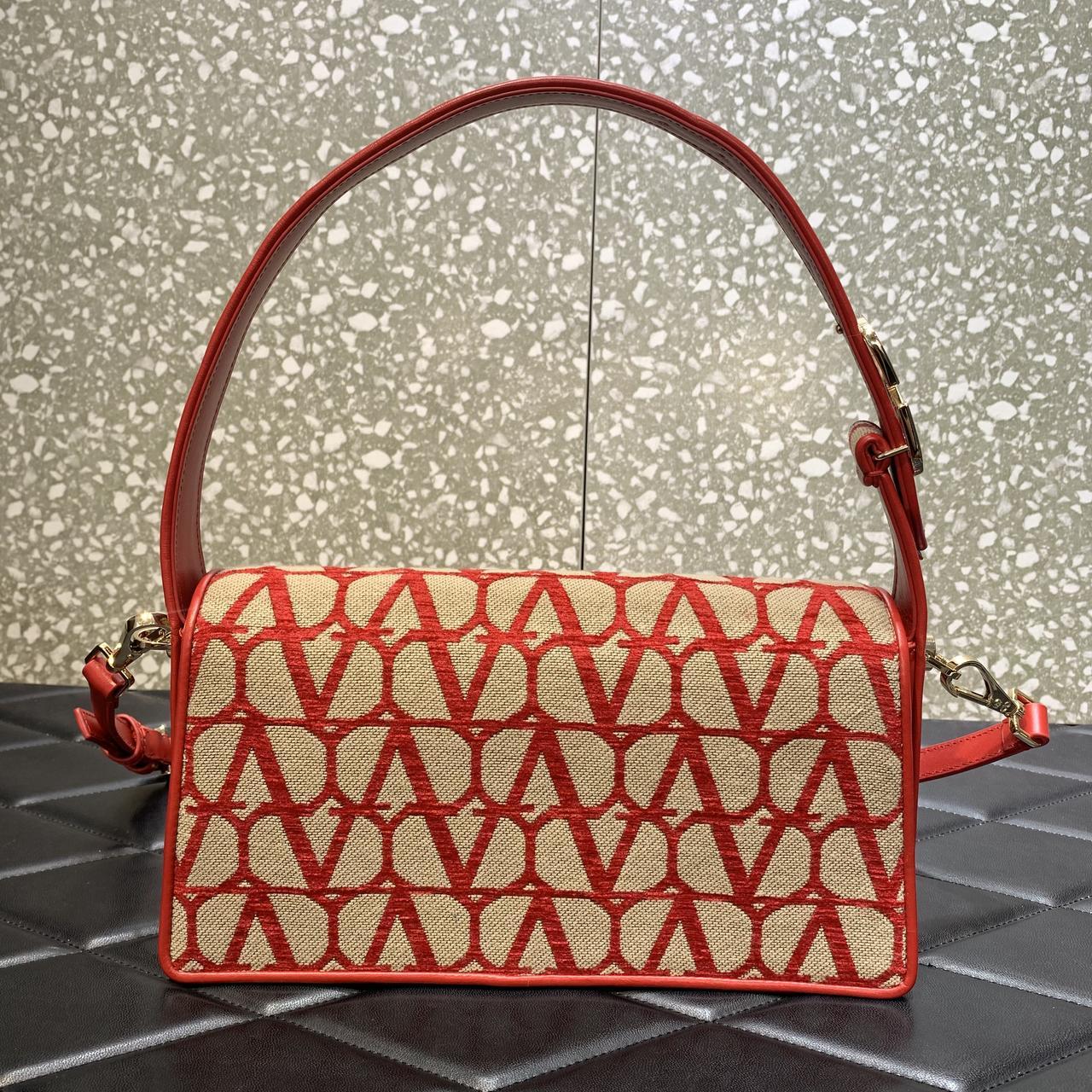 Valenti  Le Grand Deuxième Toile Iconographe Shoulder Bag - FashionPlug