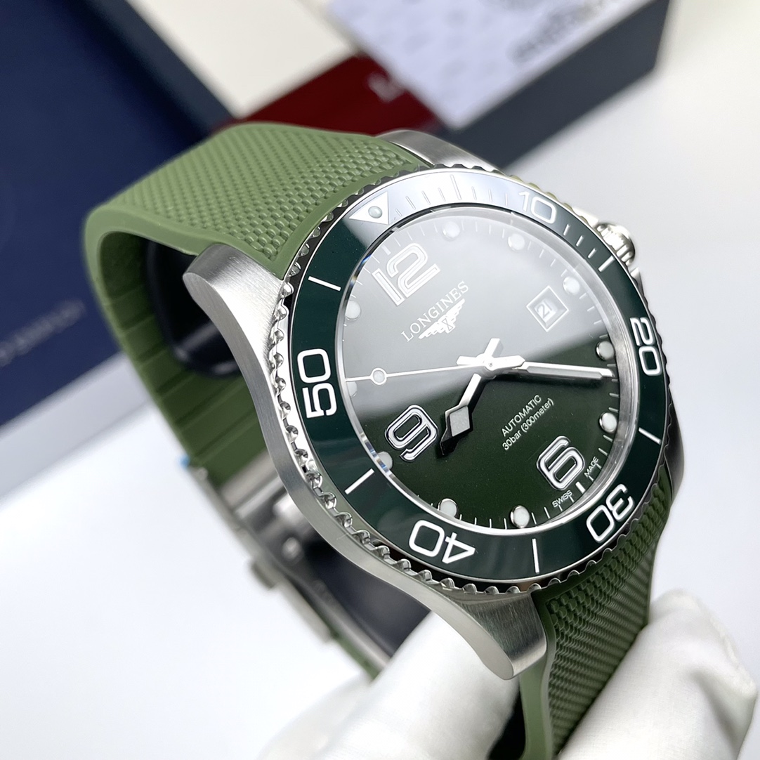 Longines HydroConquest   41mm - FashionPlug