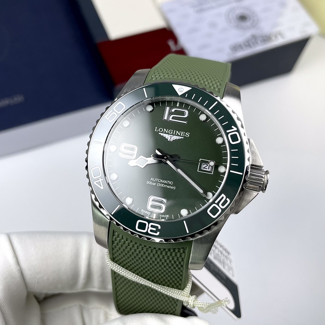 Longines HydroConquest   41mm - FashionPlug