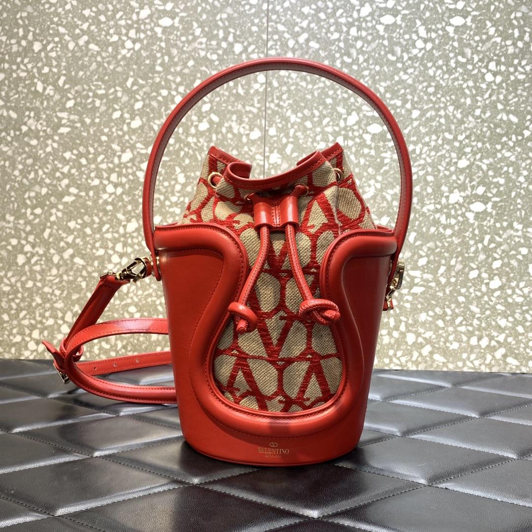 Valenti Le Cinquième Toile Iconographe Bucket Bag - FashionPlug