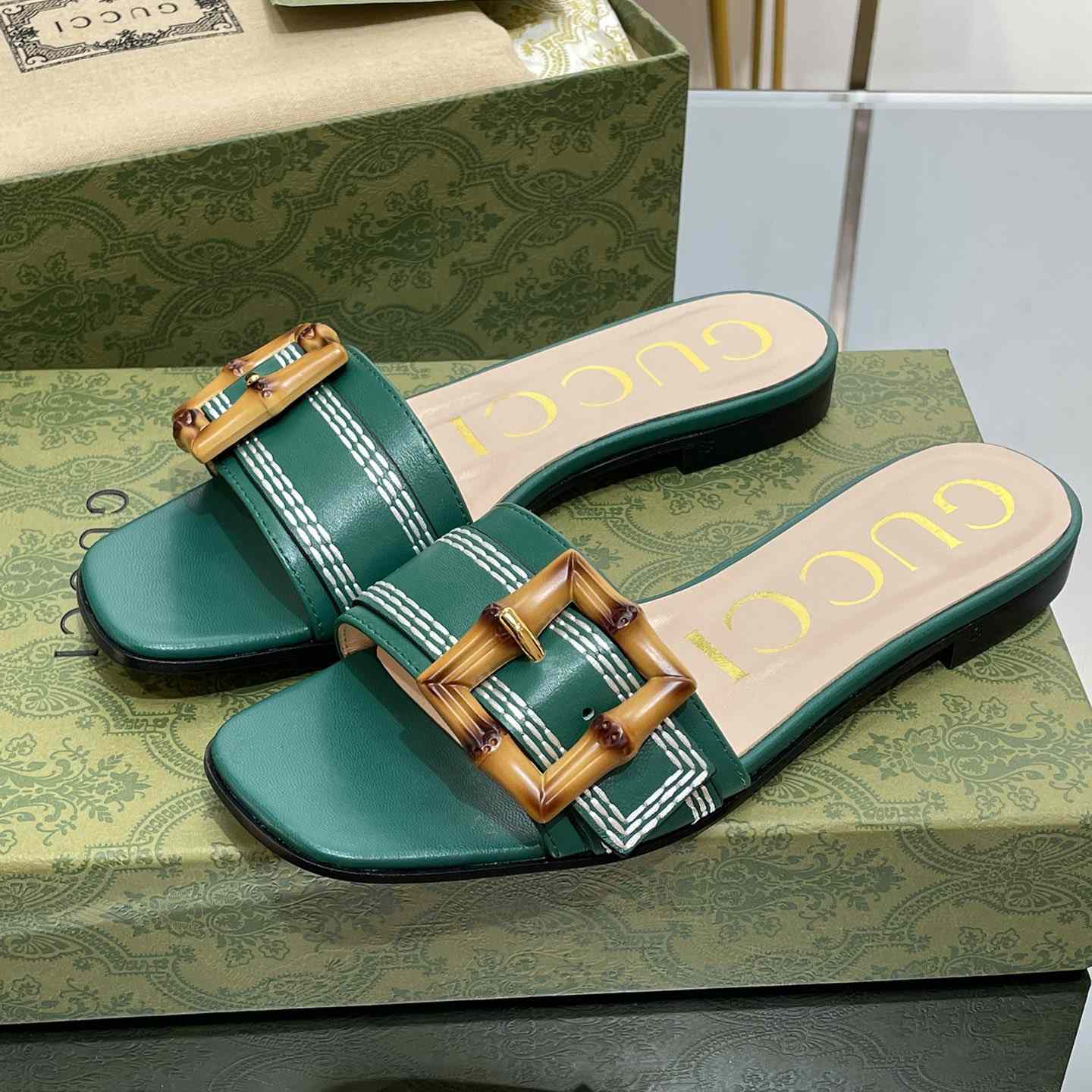 Gucci Women's Slide Sandal With Bamboo Buckle - FashionPlug