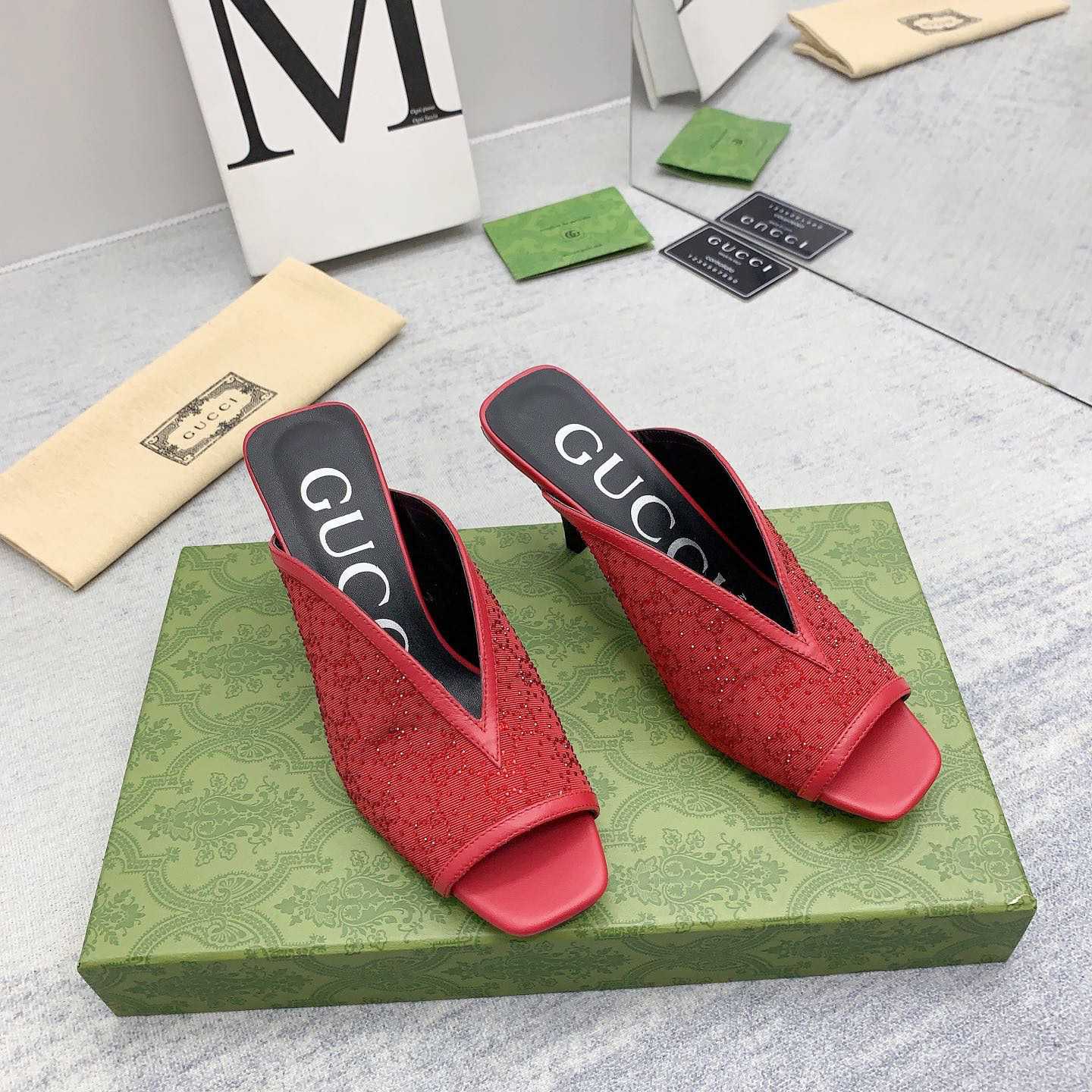 Gucci Women's GG Slide Sandal - FashionPlug