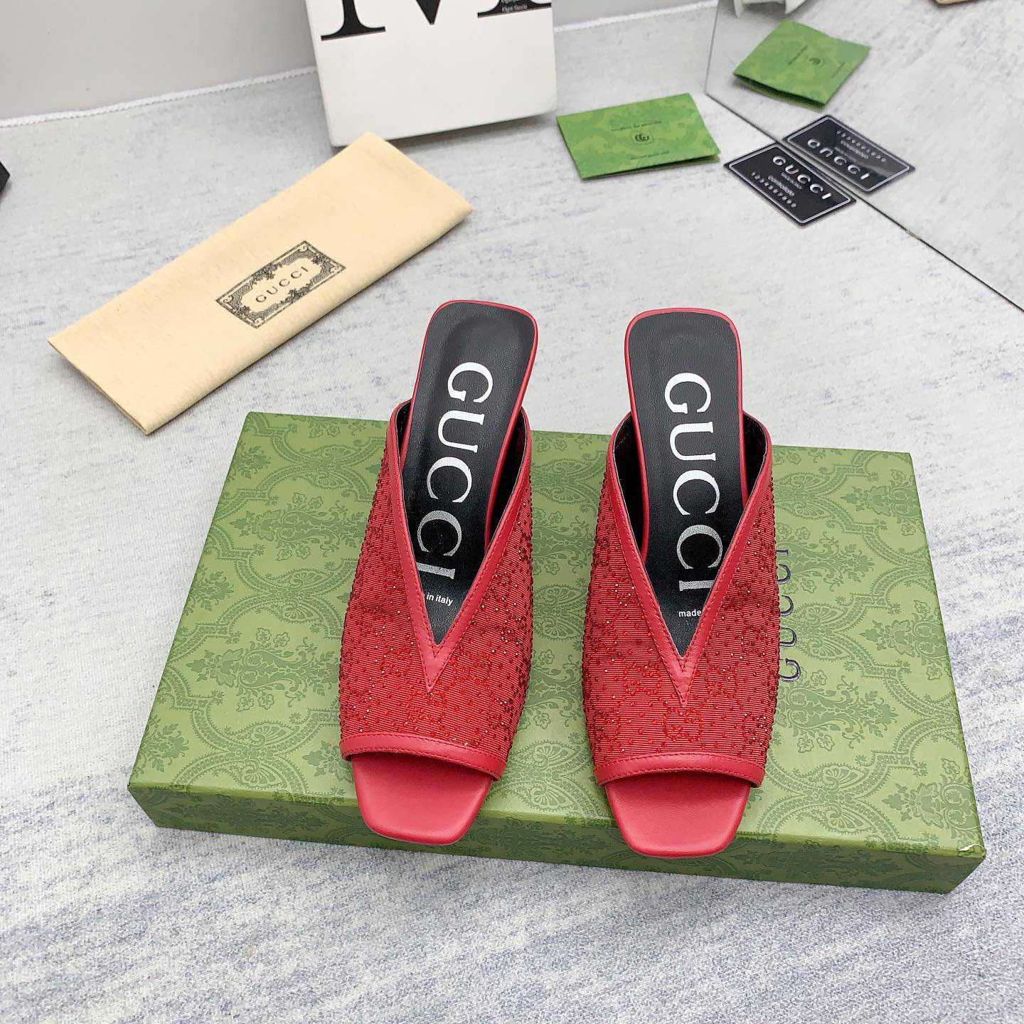 Gucci Women's GG Slide Sandal - FashionPlug