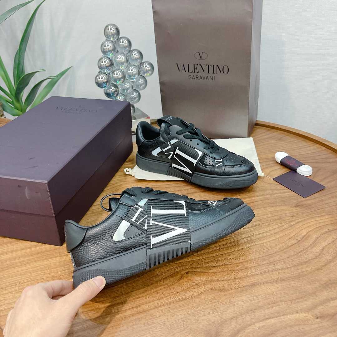 Valenti Low-top Calfskin VL7N Sneaker With Bands - FashionPlug