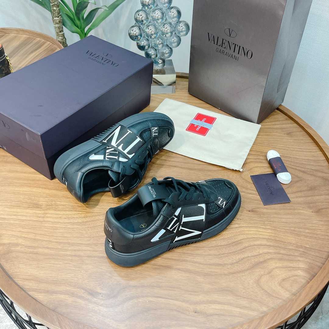 Valenti Low-top Calfskin VL7N Sneaker With Bands - FashionPlug