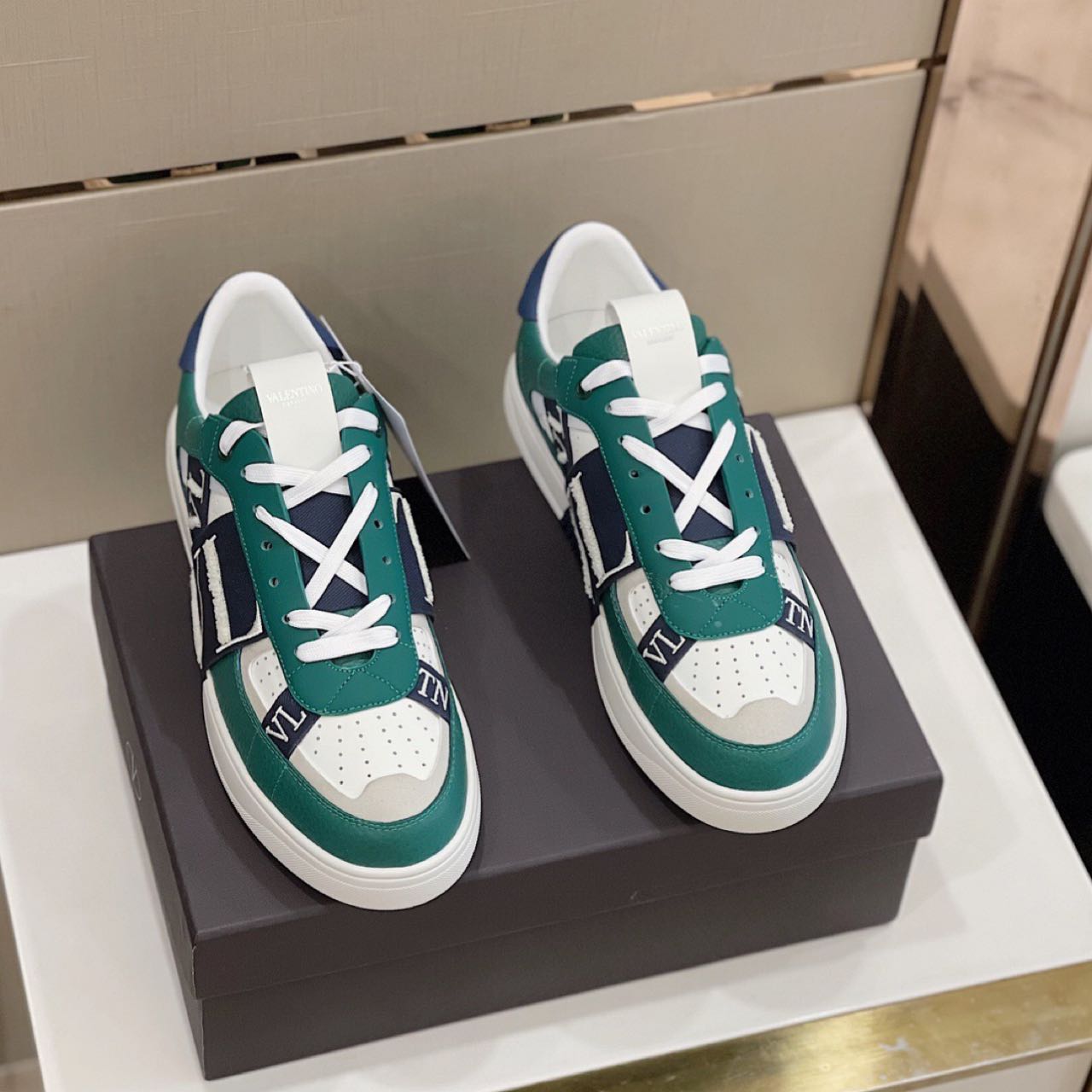 Valenti Garavani VL7N Low-Top Sneakers - FashionPlug