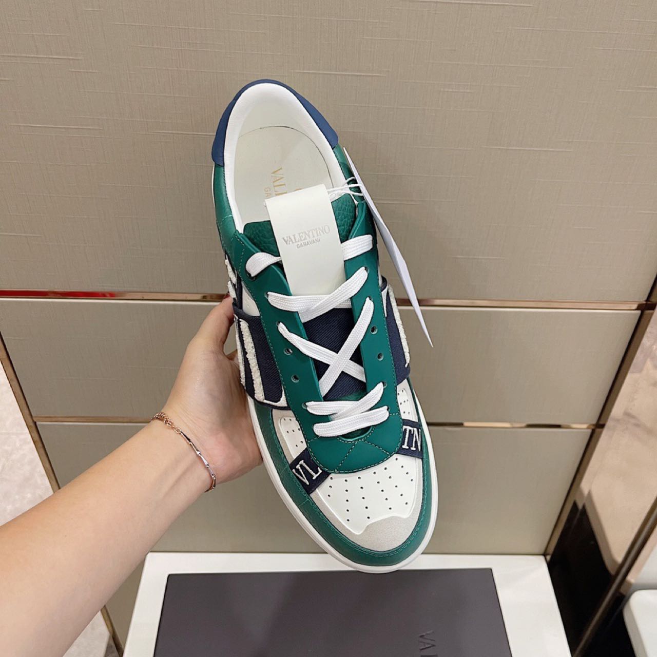 Valenti Garavani VL7N Low-Top Sneakers - FashionPlug