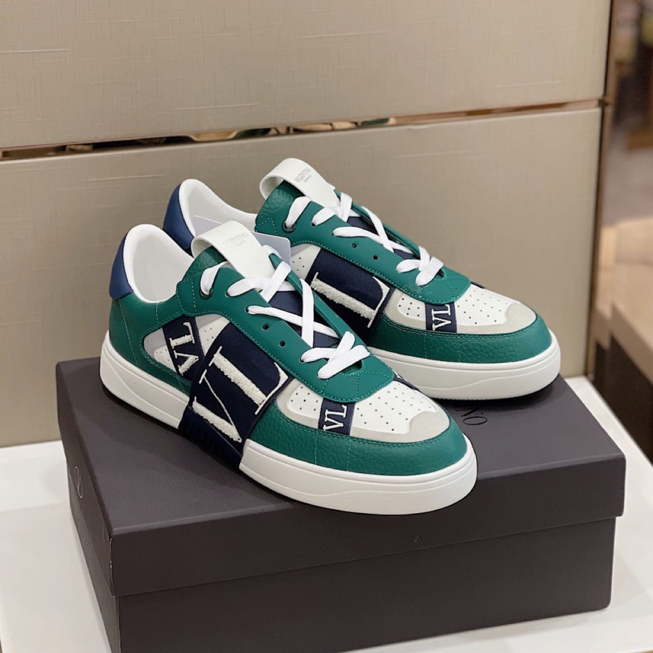 Valenti Garavani VL7N Low-Top Sneakers - FashionPlug