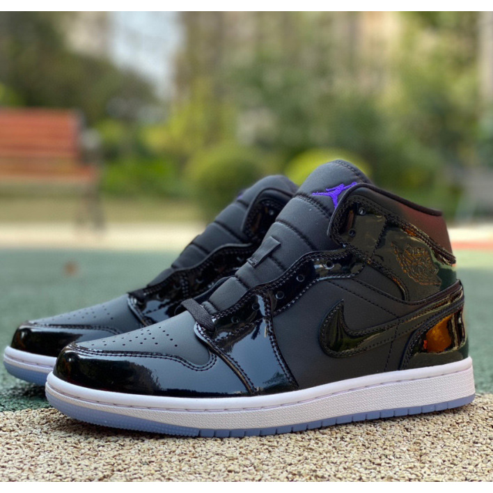 Nike Air Jordan 1 Mid SE Sneaker      DV1308-004 - FashionPlug