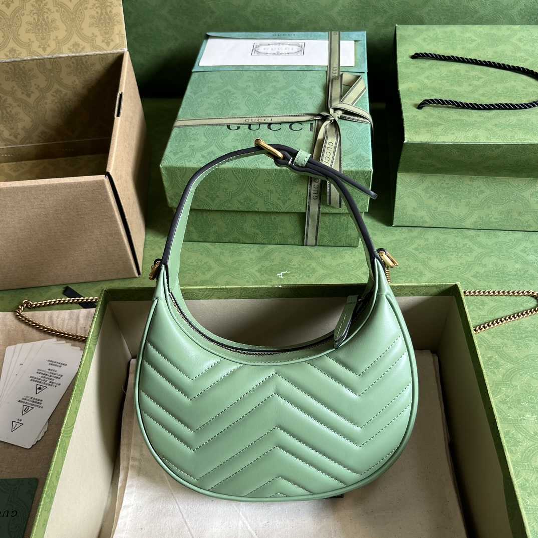 Gucci GG Marmont Matelassé Mini Bag(21.5-11-5cm) - FashionPlug