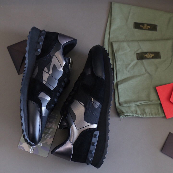 Valenti Garavani Black Rockrunner Sneakers - FashionPlug