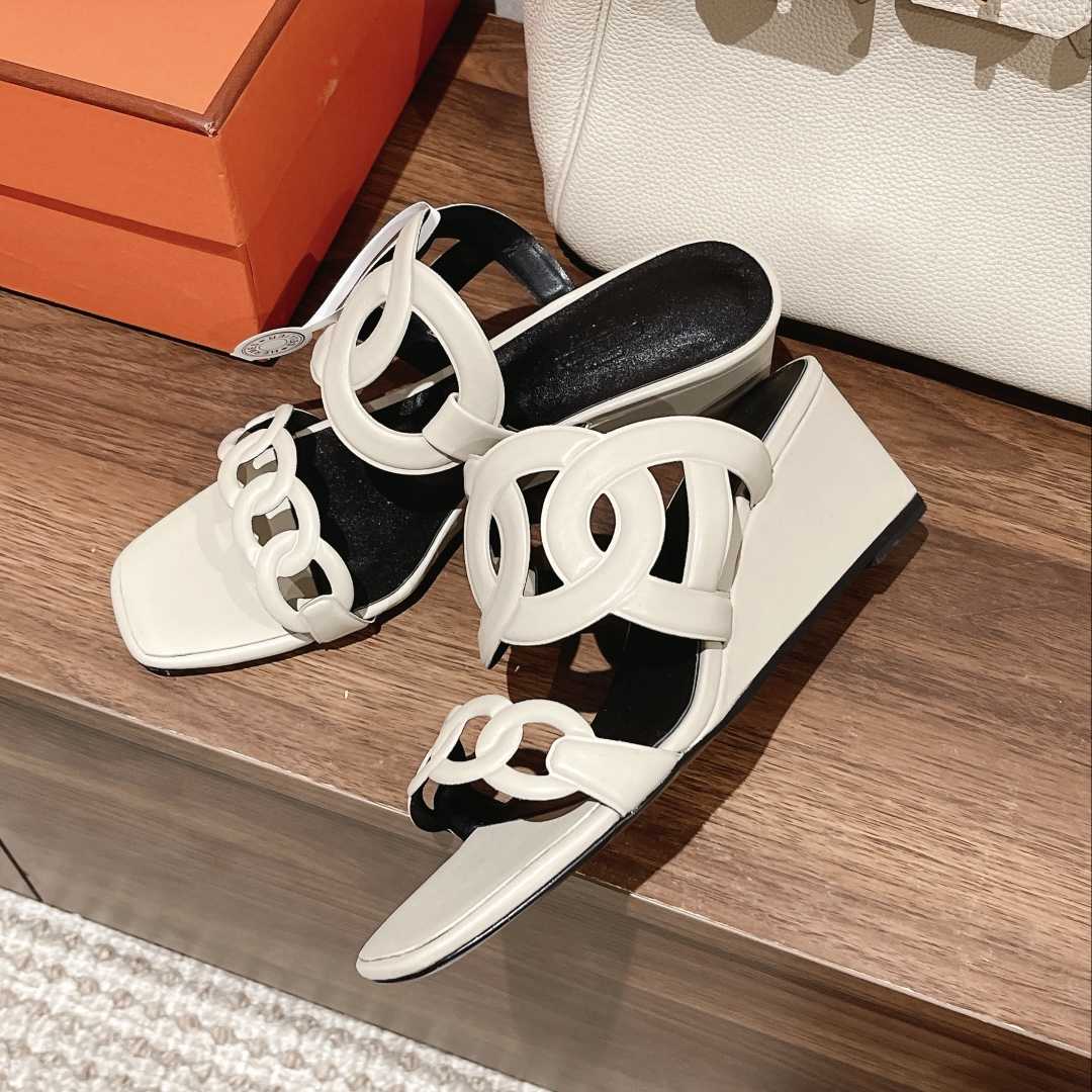 Hermes Figari 55 Sandal - FashionPlug