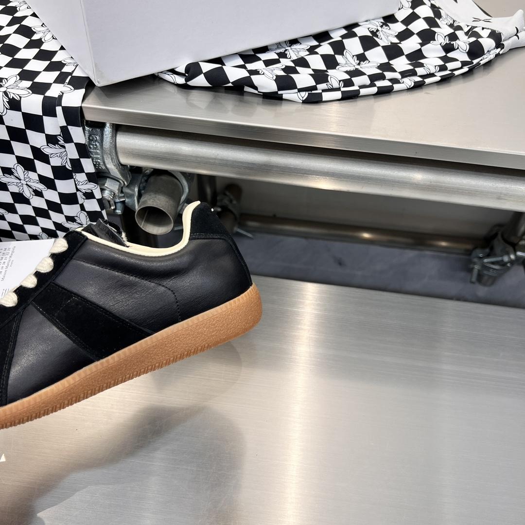 Maison Margiela Replica Sneakers - FashionPlug