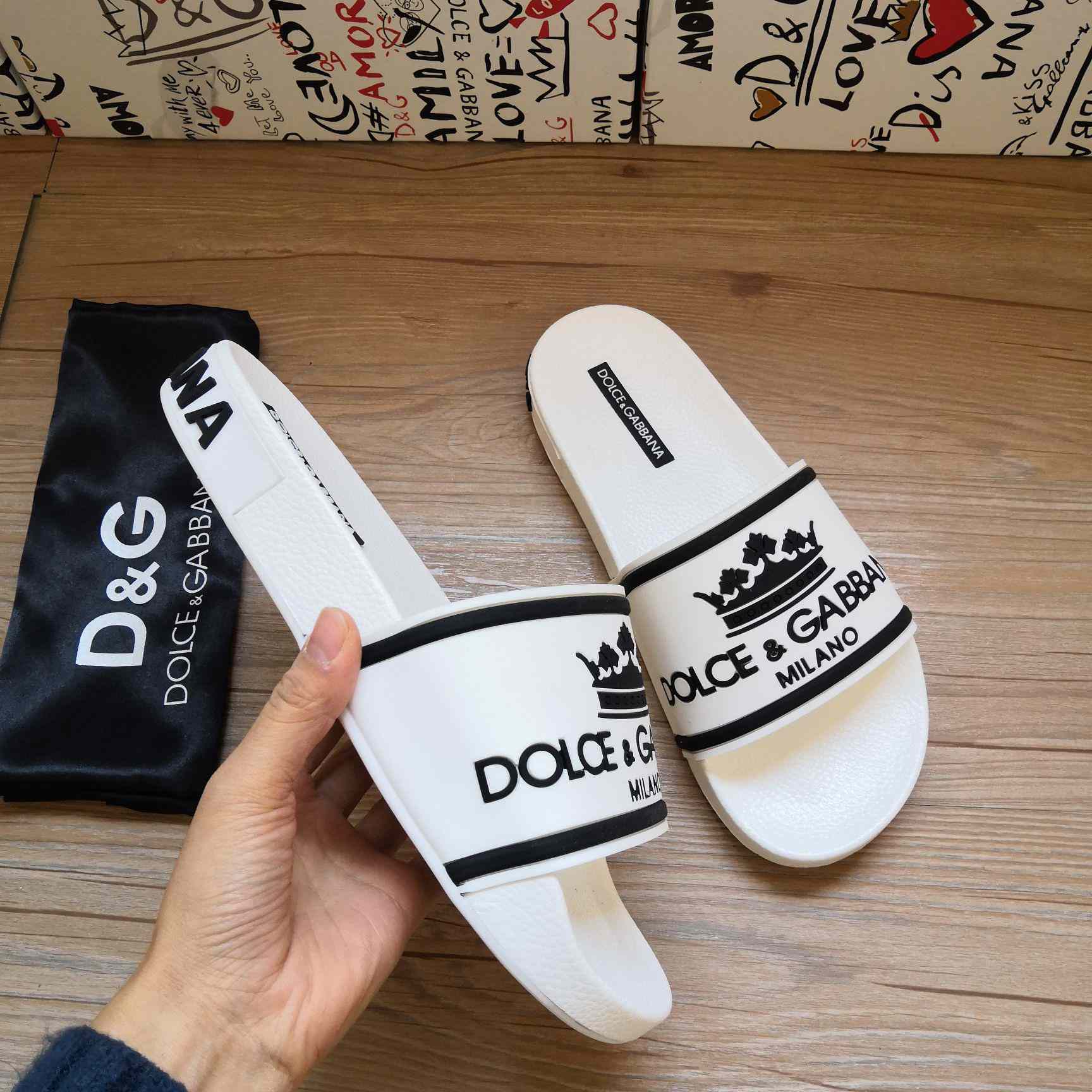 Dolce & Gabbana Logo Slides - FashionPlug