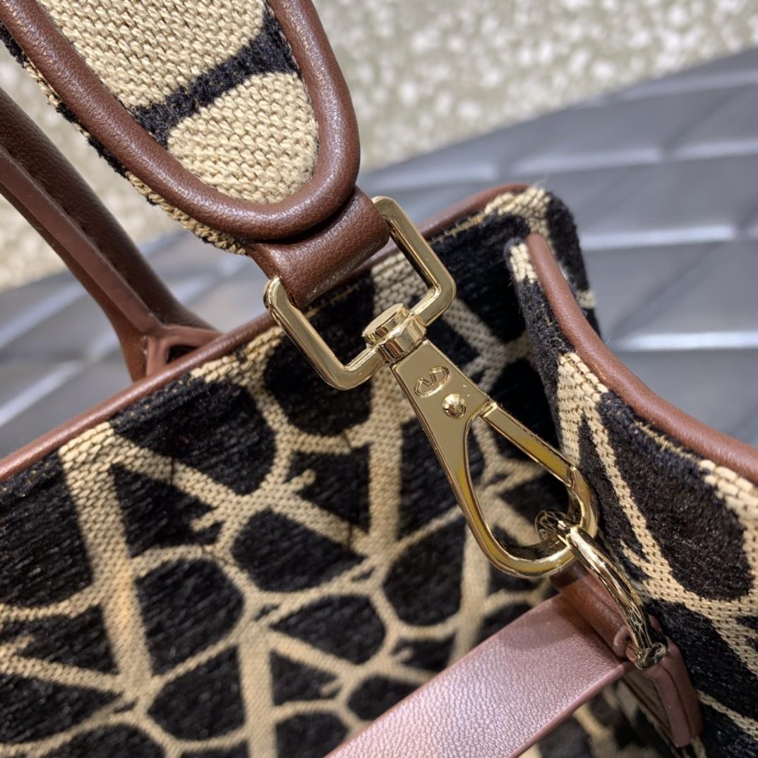 Valenti Le Quatrième Toile Iconographe Small Shopping Bag - FashionPlug
