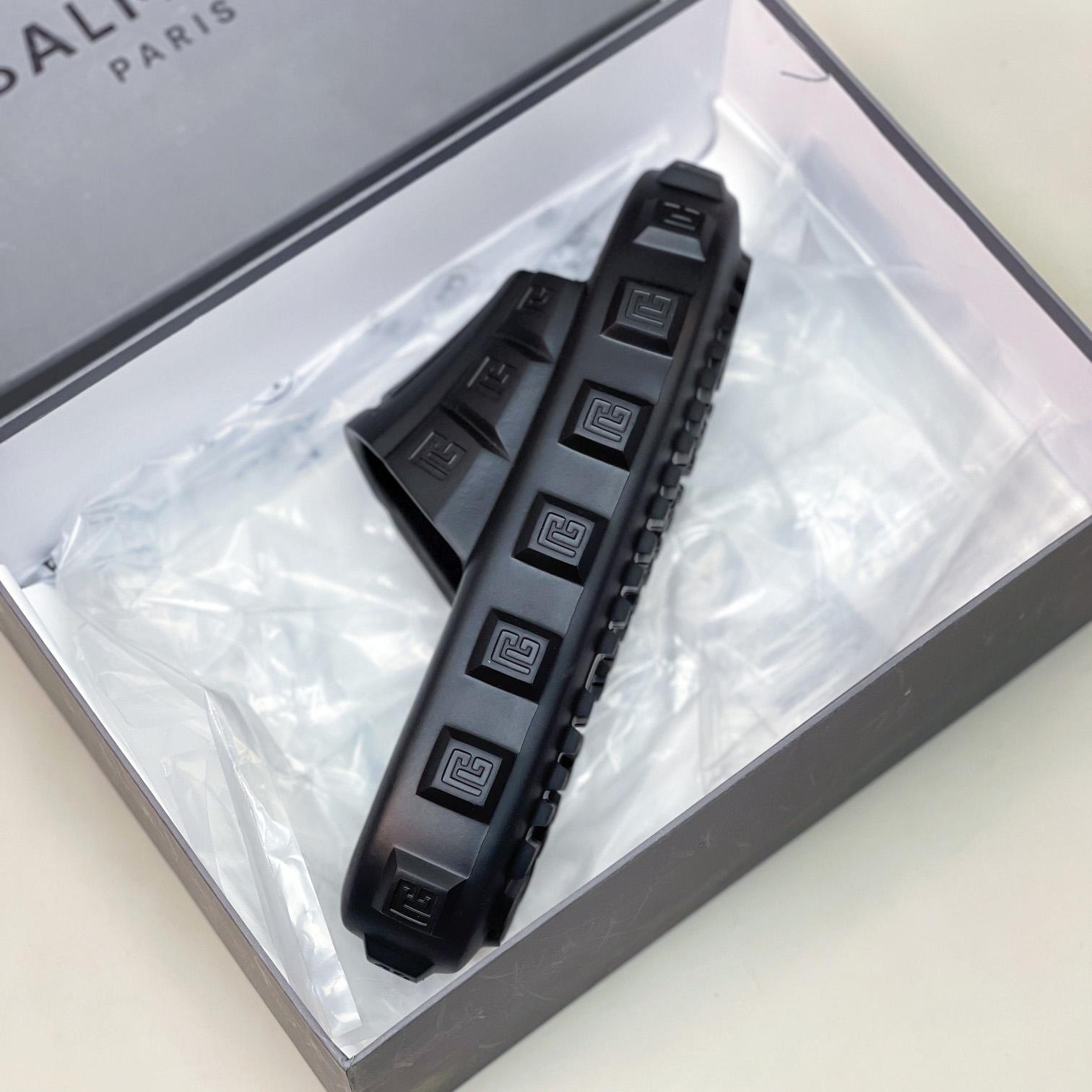 Balmain Ari Flat Mules - FashionPlug