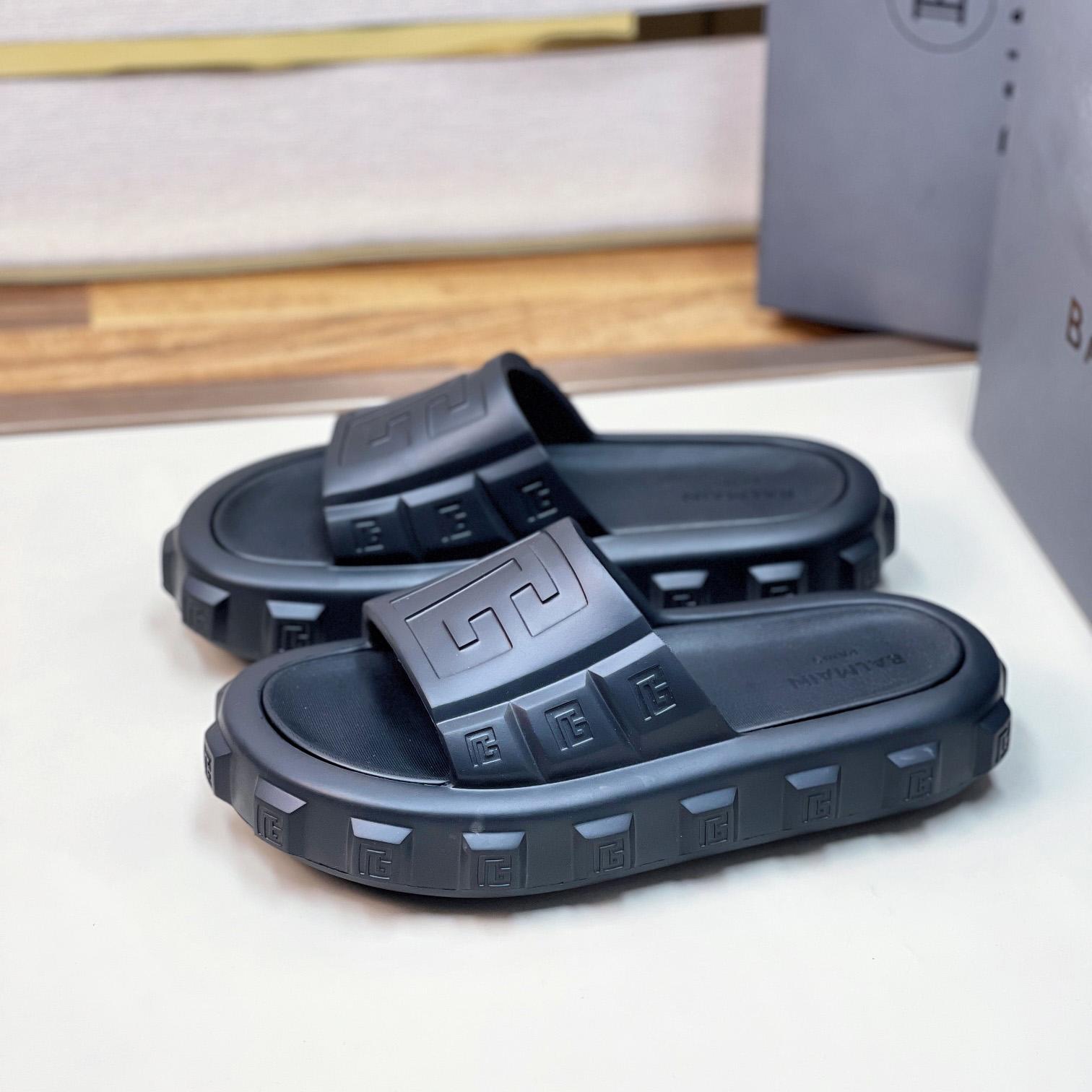 Balmain Ari Flat Mules - FashionPlug