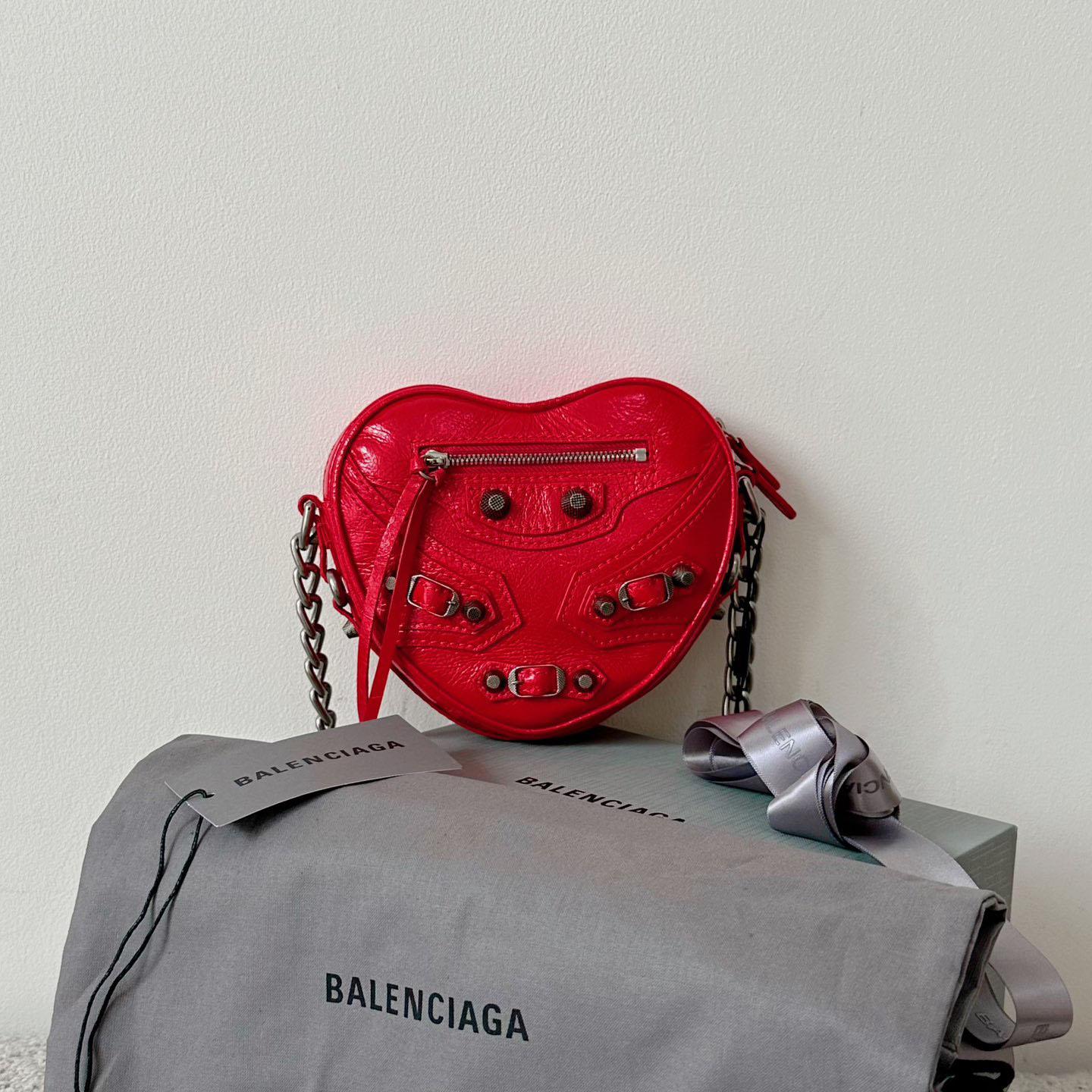 Balenciaga Le Cagole Heart Mini Bag In Red (16-12.7-4.5cm) - FashionPlug