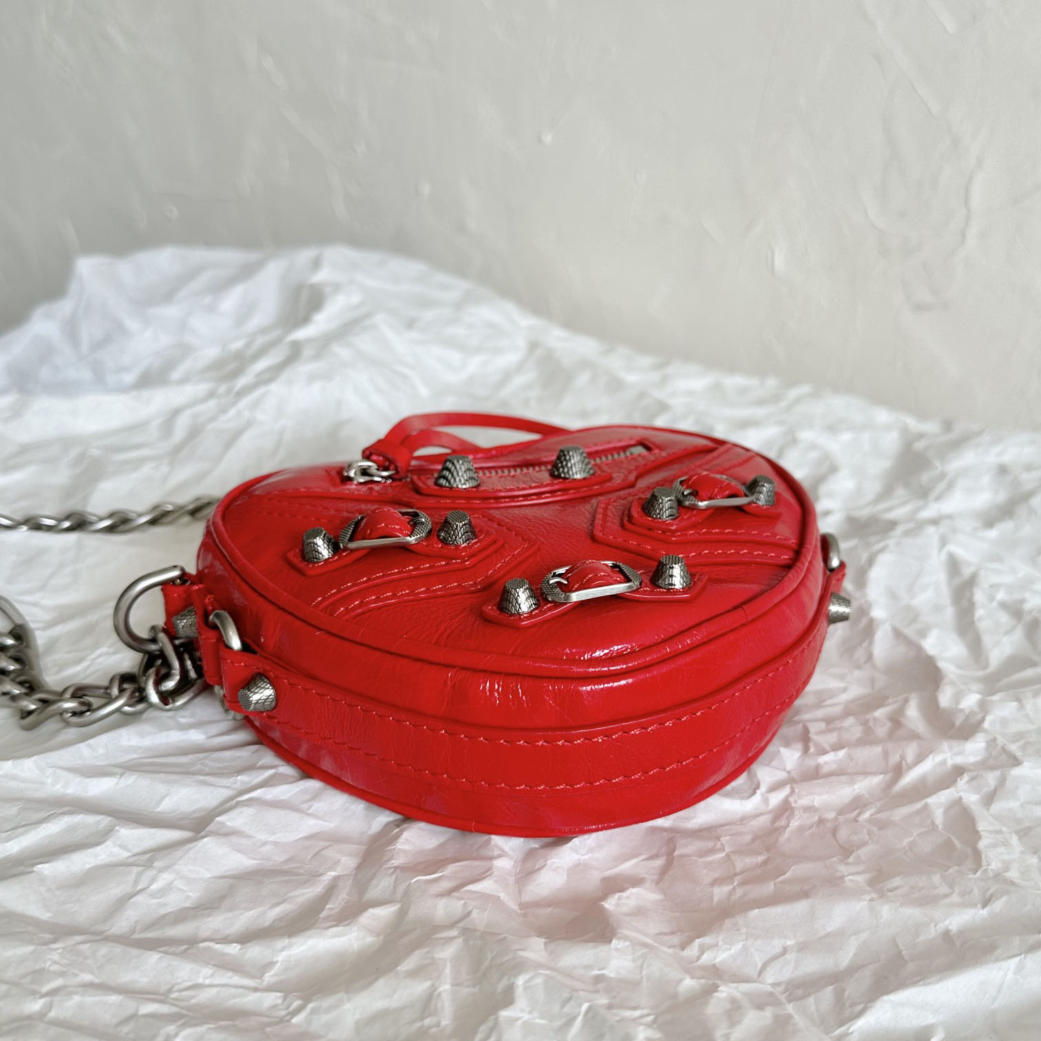 Balenciaga Le Cagole Heart Mini Bag In Red (16-12.7-4.5cm) - FashionPlug