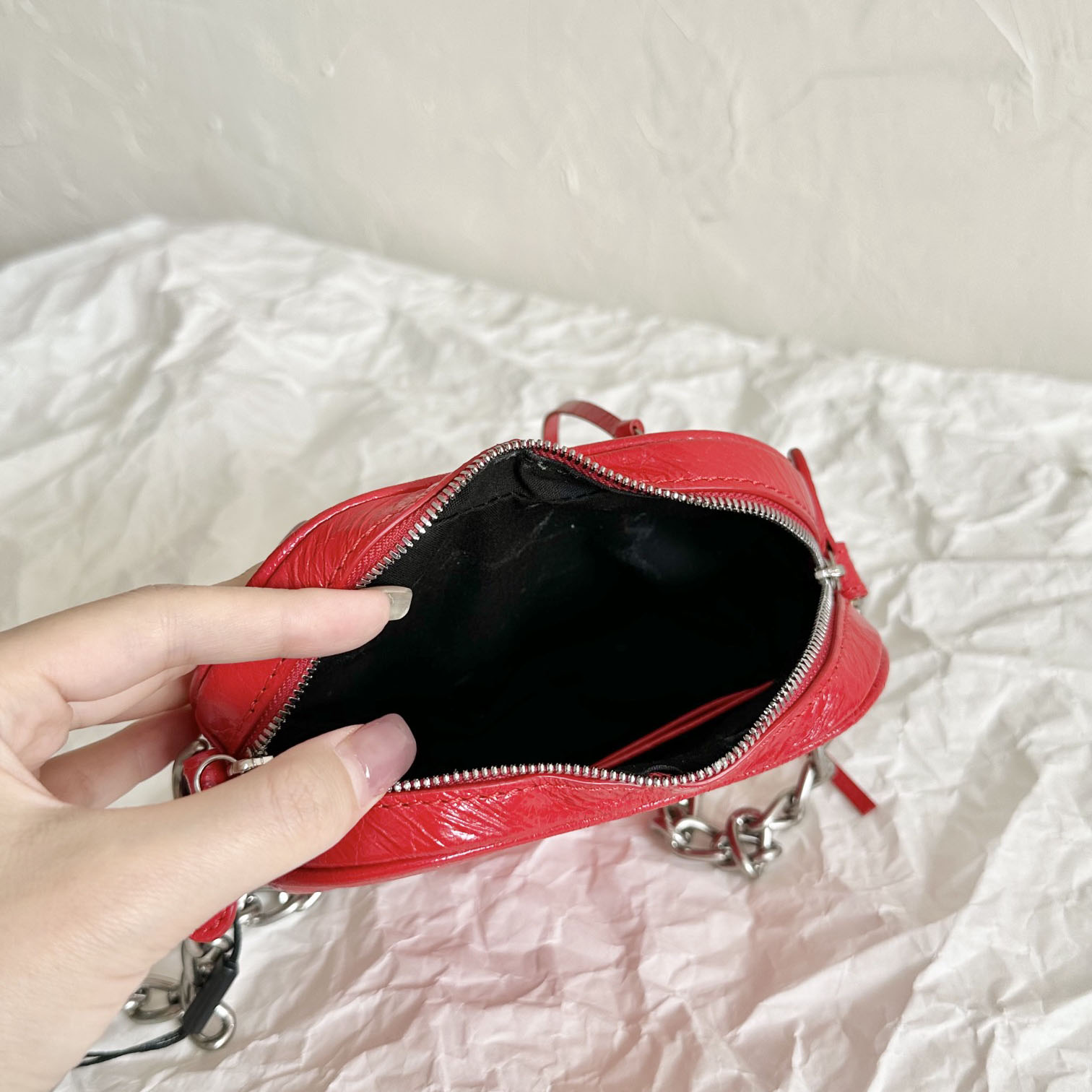 Balenciaga Le Cagole Heart Mini Bag In Red (16-12.7-4.5cm) - FashionPlug