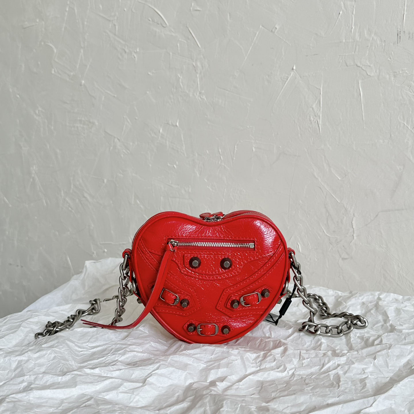 Balenciaga Le Cagole Heart Mini Bag In Red (16-12.7-4.5cm) - FashionPlug