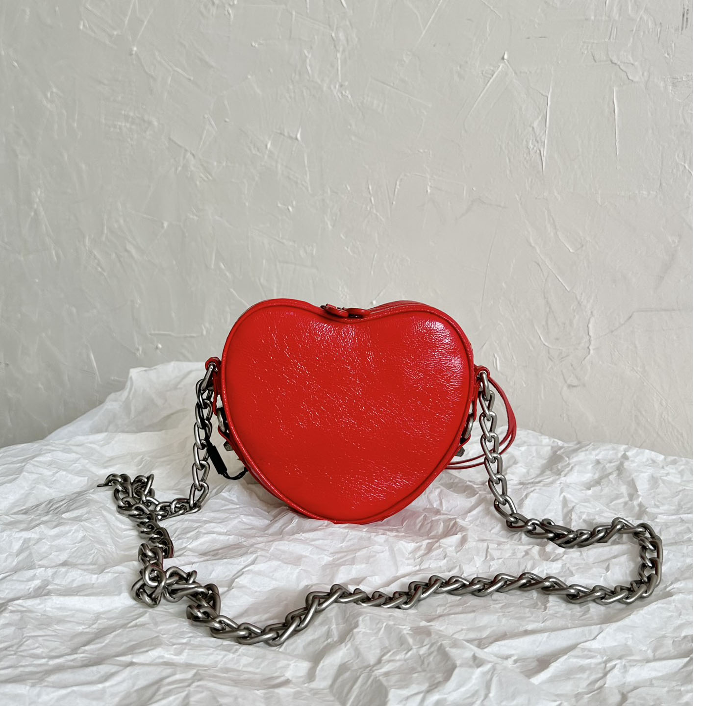 Balenciaga Le Cagole Heart Mini Bag In Red (16-12.7-4.5cm) - FashionPlug
