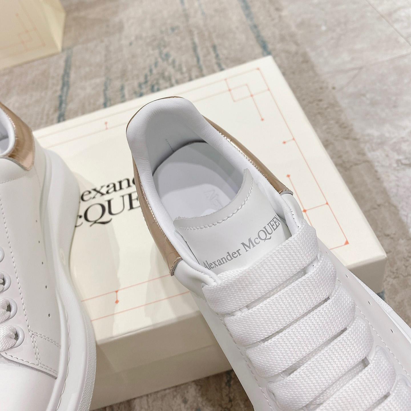 Alexander Mqueen Oversized Sneaker In White - FashionPlug