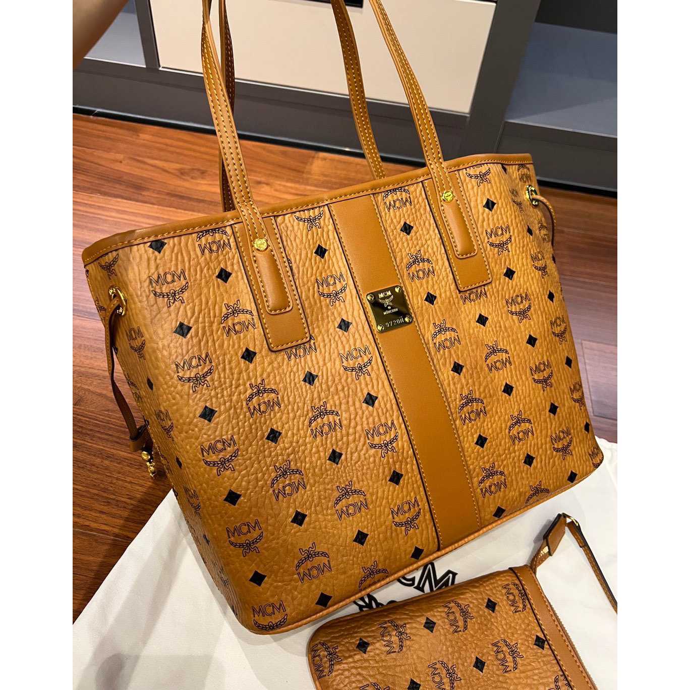 MCM Reversible Liz Shopper In Visetos  - FashionPlug