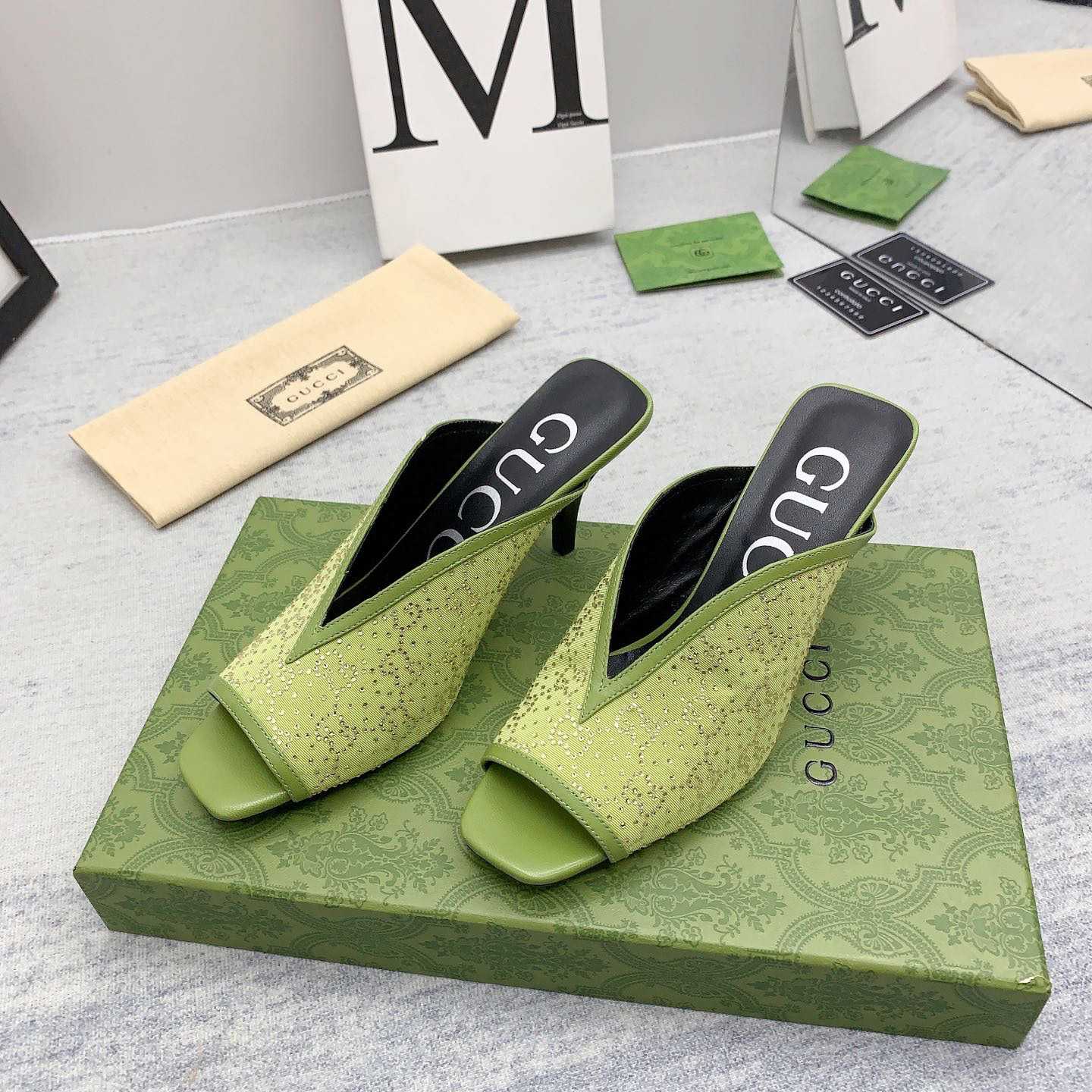 Gucci Women's GG Slide Sandal - FashionPlug