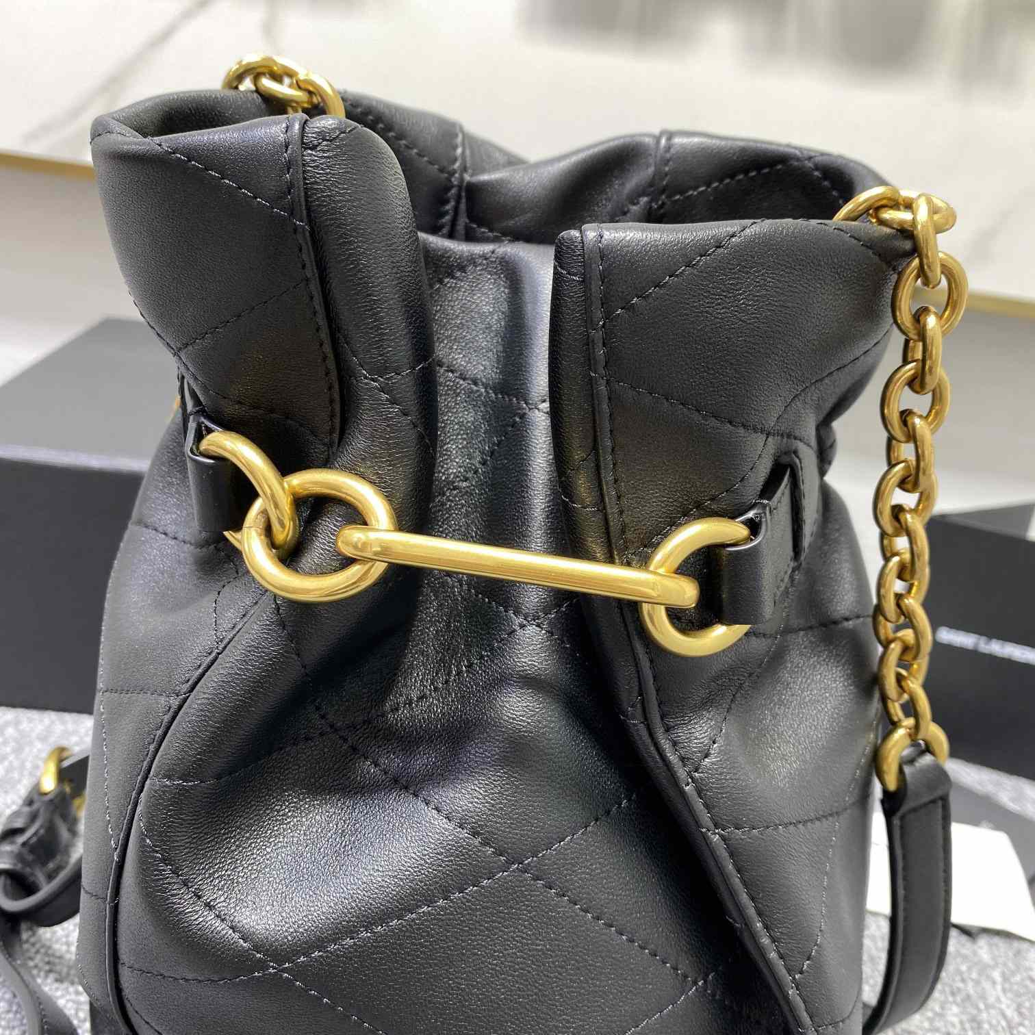 Saint Laurent Le Maillon Hook Bucket Bag(7.5x10.6x4.7cm) - FashionPlug