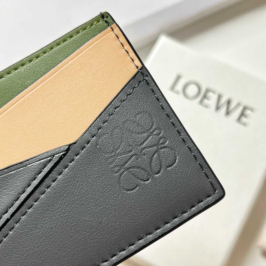 Loewe Puzzle Plain Cardholder (10x7.5cm) - FashionPlug
