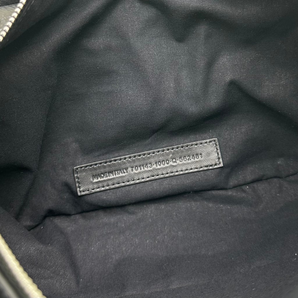 Balenciaga Raver Medium Bag With Handle In Black - FashionPlug