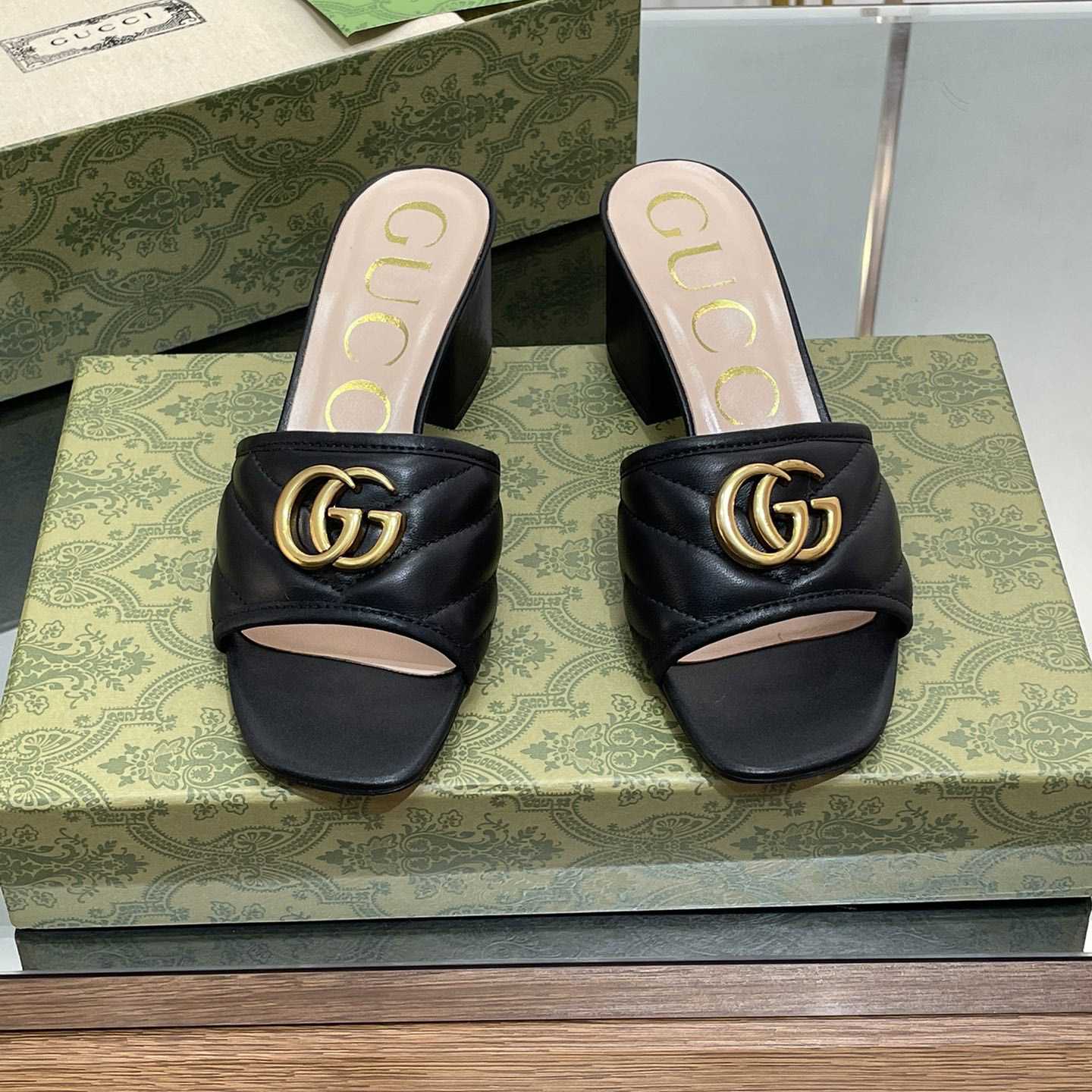 Gucci Women's Double G Slide Sandal - FashionPlug