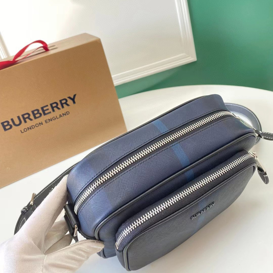 Burberry Exaggerated Check Paddy Bag - FashionPlug