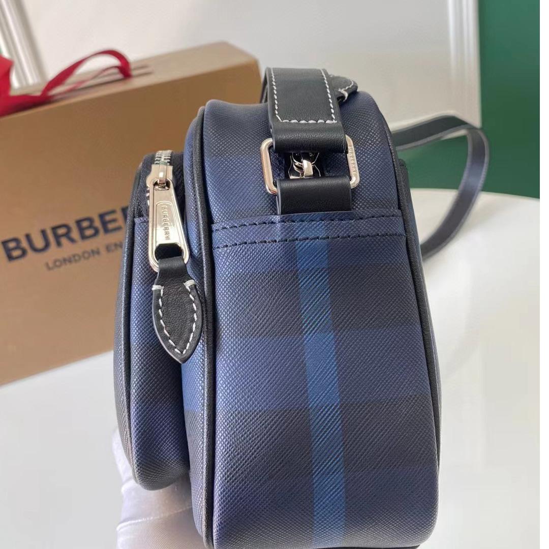 Burberry Exaggerated Check Paddy Bag - FashionPlug