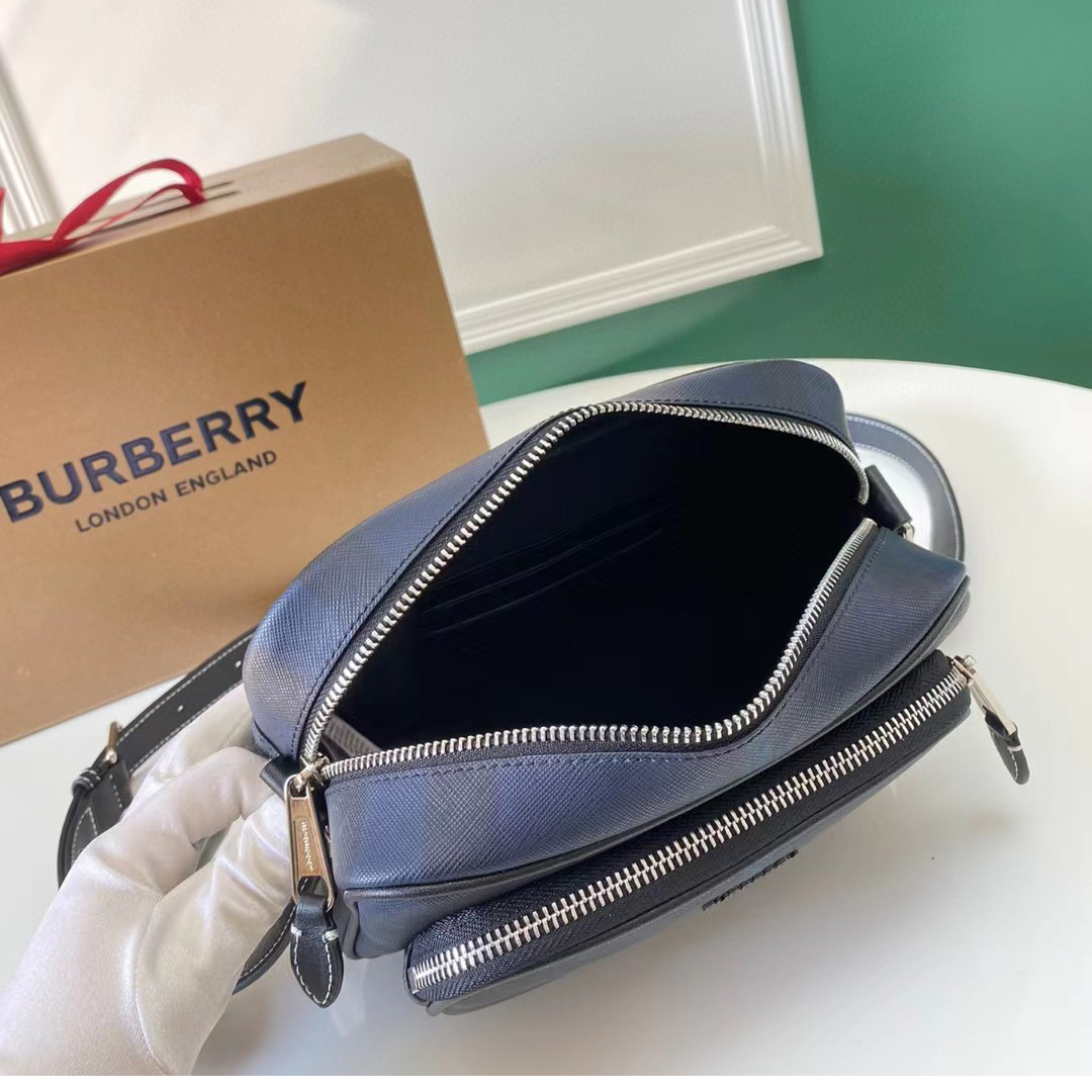 Burberry Exaggerated Check Paddy Bag - FashionPlug