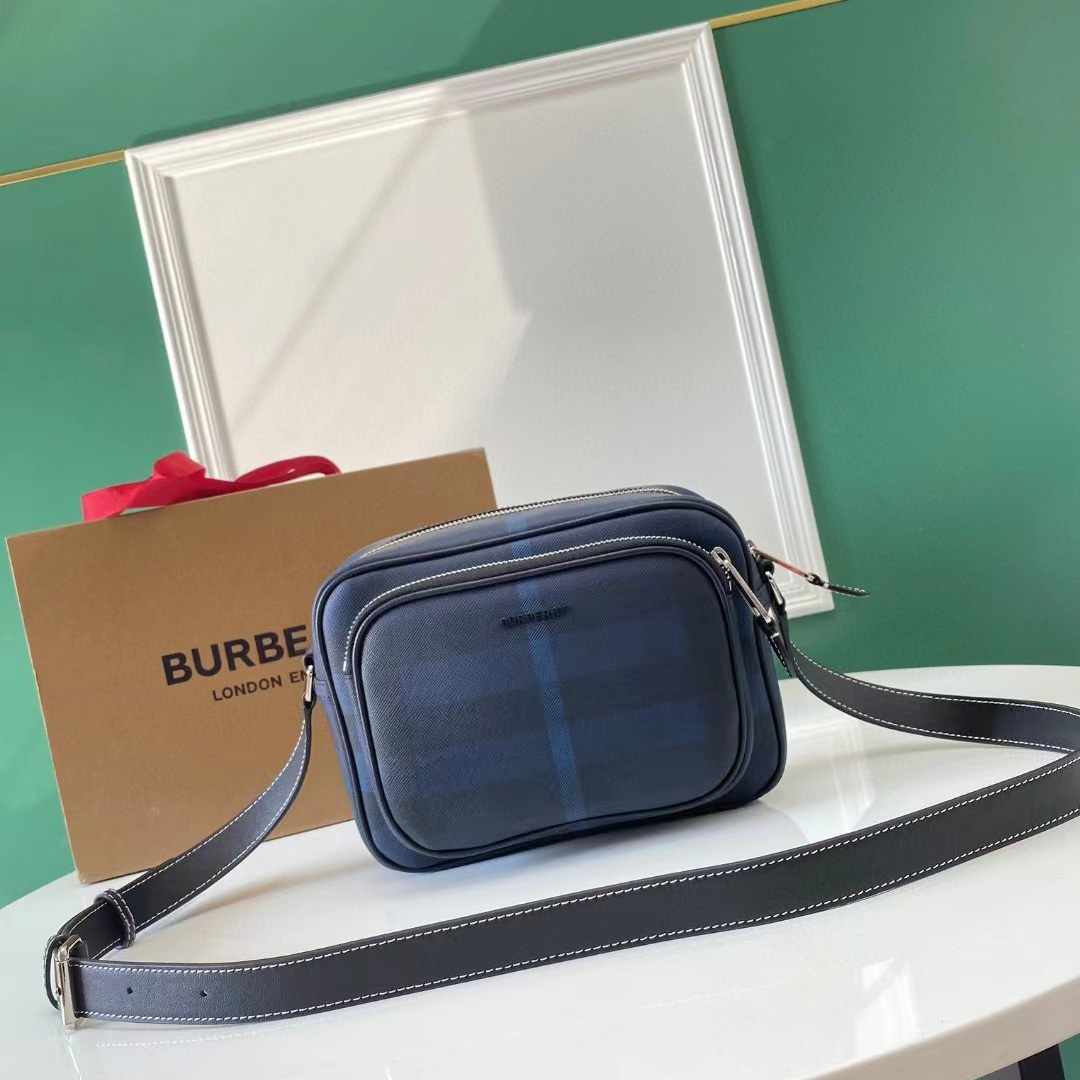 Burberry Exaggerated Check Paddy Bag - FashionPlug