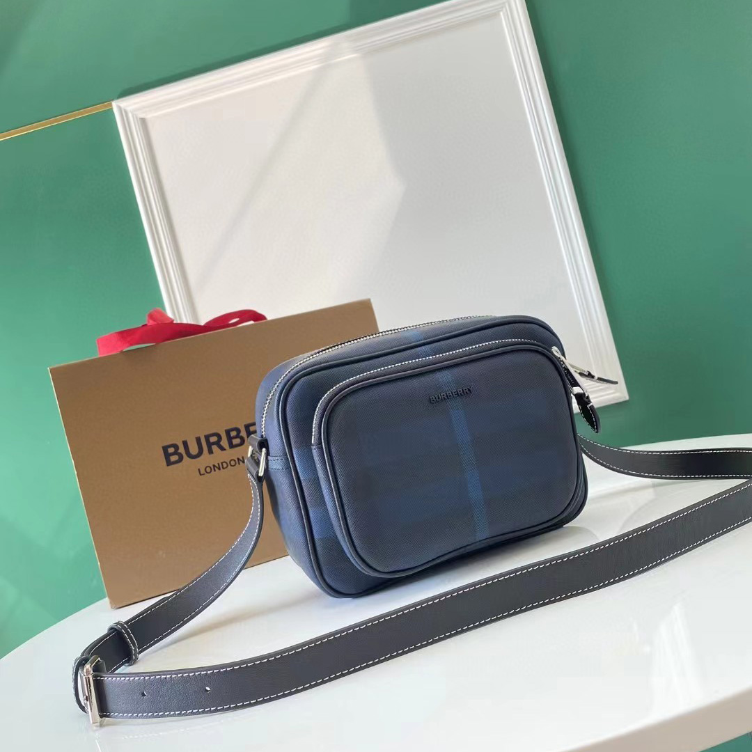 Burberry Exaggerated Check Paddy Bag - FashionPlug