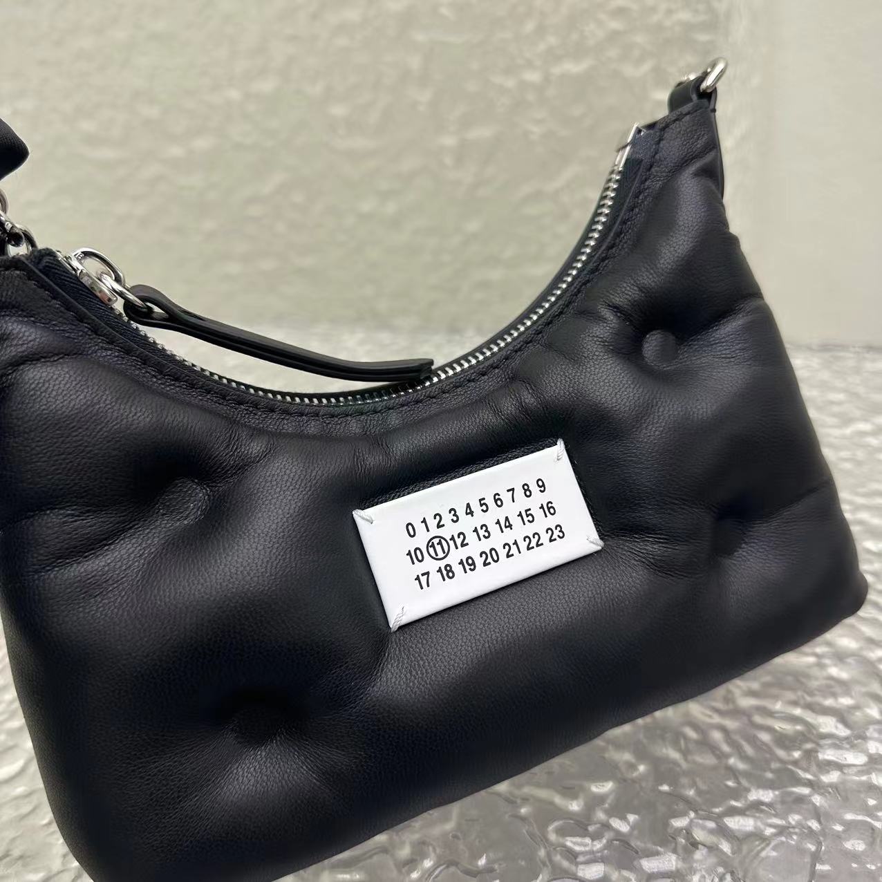 Maison Margiela Micro Glam Slam Shoulder Bag(10-20.5cm) - FashionPlug