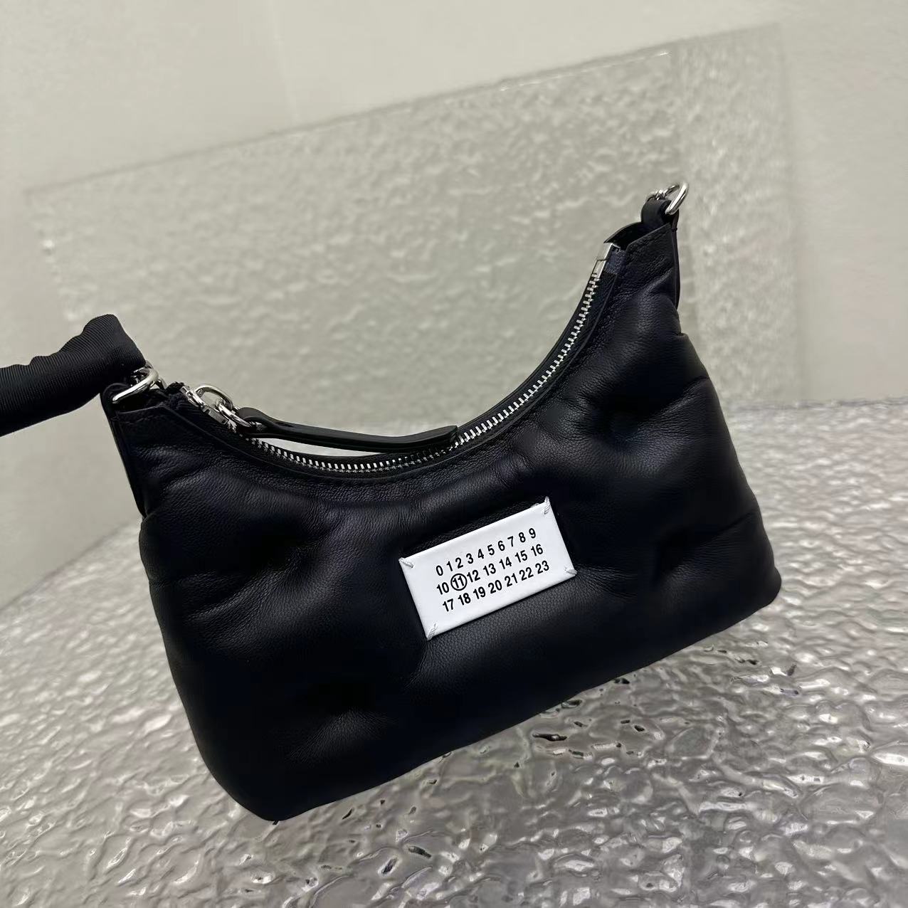 Maison Margiela Micro Glam Slam Shoulder Bag(10-20.5cm) - FashionPlug