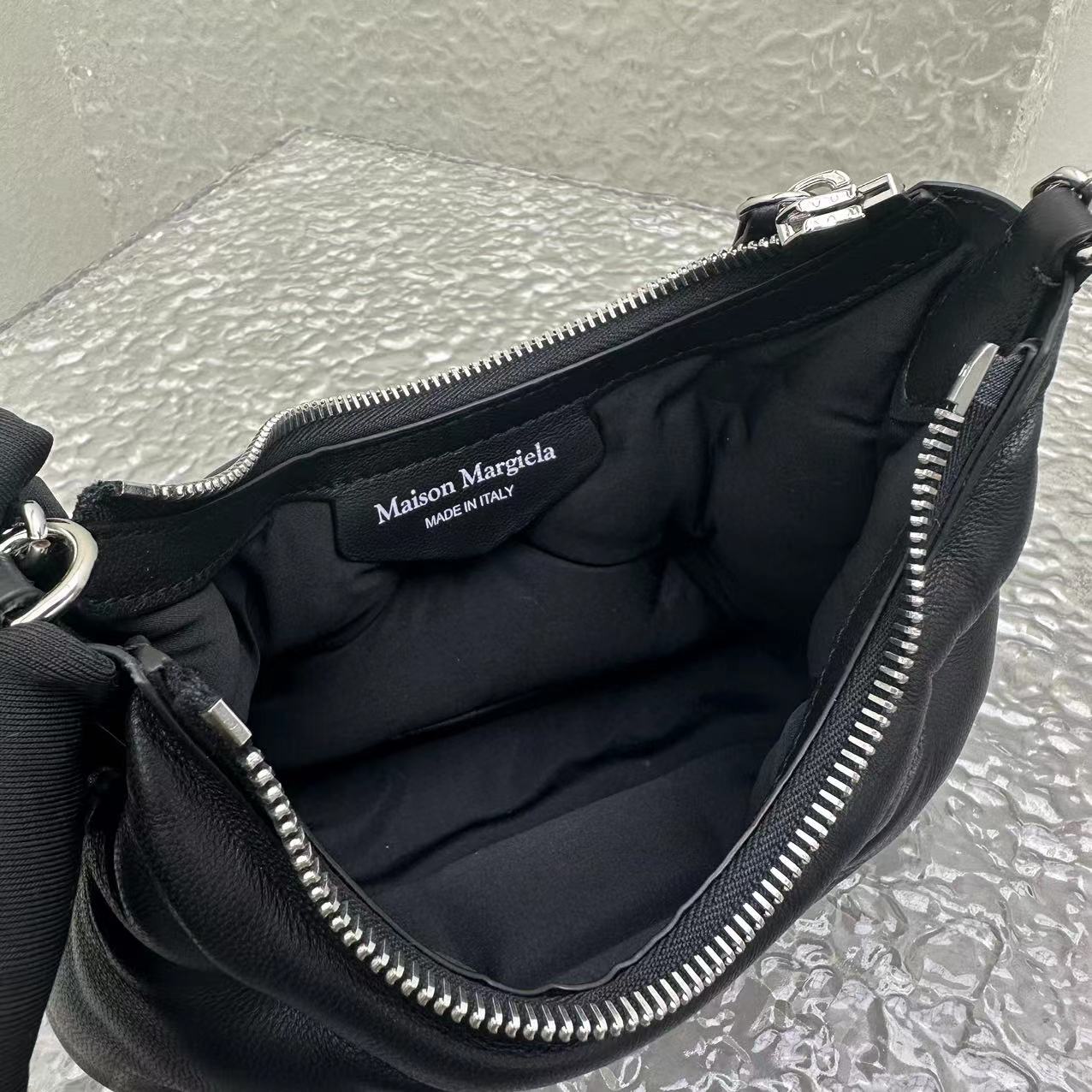 Maison Margiela Micro Glam Slam Shoulder Bag(10-20.5cm) - FashionPlug